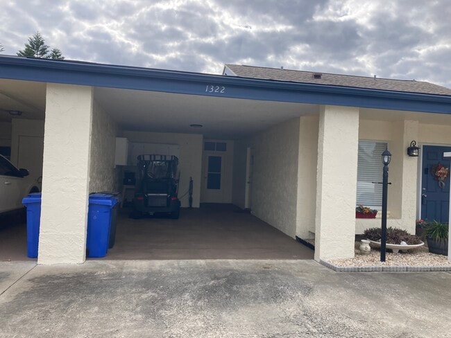 Building Photo - 1322 New Bedford Dr