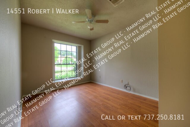 Foto del edificio - 14551 Robert I Walker Blvd