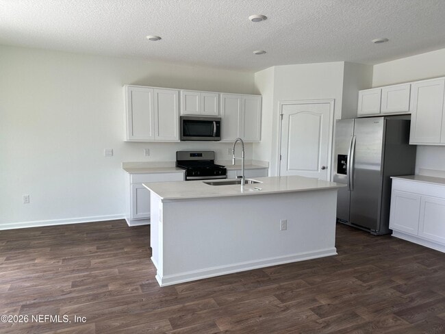 Building Photo - 190 Ardila Cir