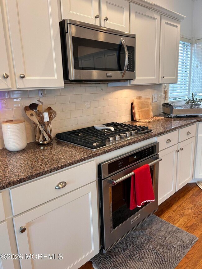 Foto del edificio - 6 Cook St