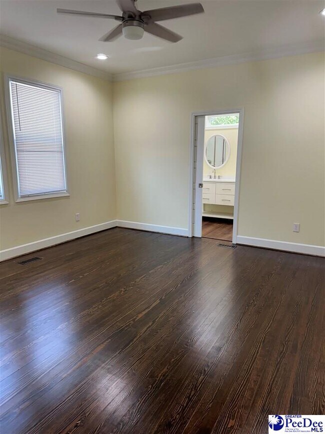 Foto del edificio - 203 S Franklin Dr