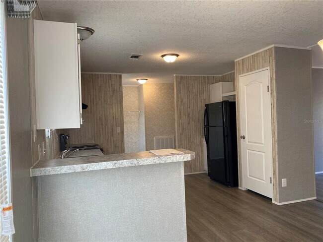 Foto del edificio - 932 SE 40th Pl