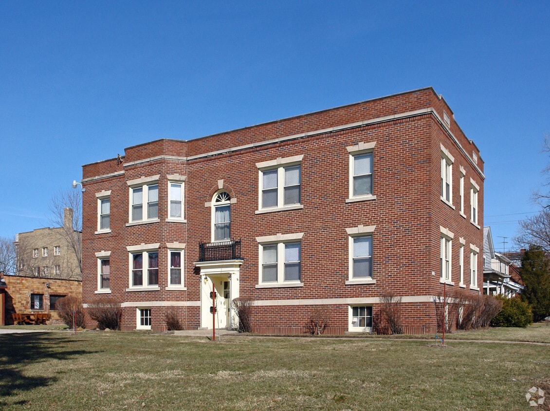 Primary Photo - 1020 W 5th St