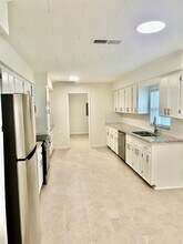 Building Photo - 21510 Ruth Dr