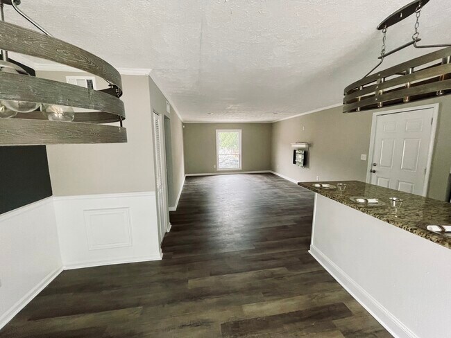 Foto del edificio - 3193 Abbeywood Dr