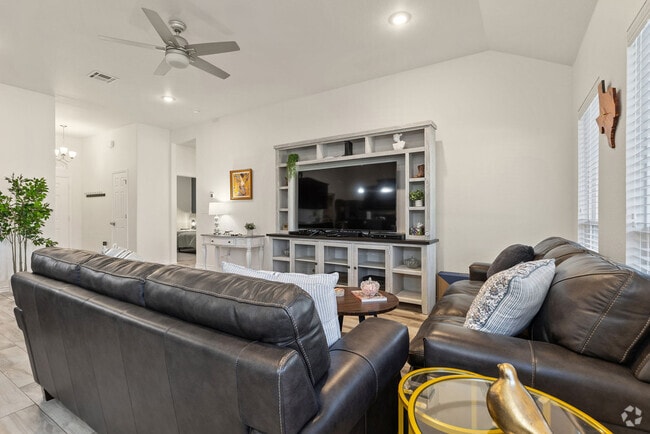 Building Photo - 1021 Monte Verde Dr