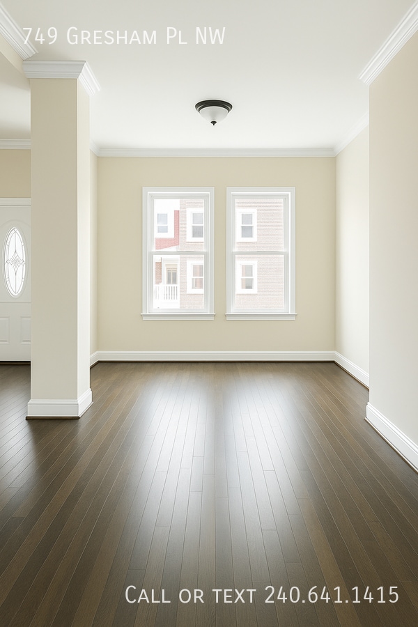 Foto del edificio - 749 Gresham Pl NW