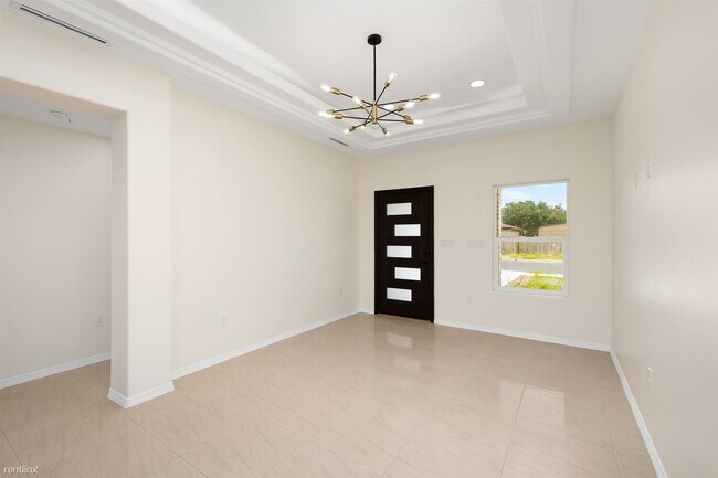 Foto del edificio - 3 br, 2 bath House - 2308 San Charbel St 2308