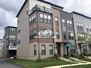 Building Photo - 2500 Emerald Branch Dr