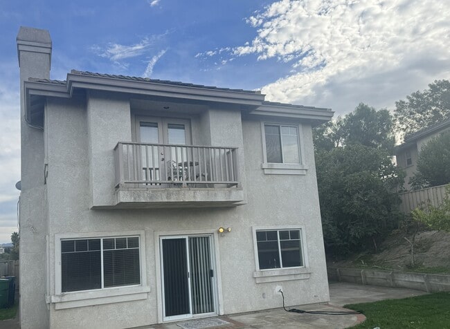 Building Photo - 26438 Honor Ln