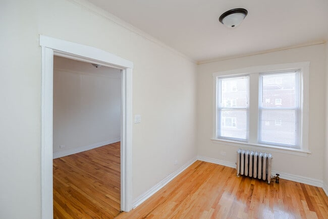 Building Photo - 4202 N Kimball Ave