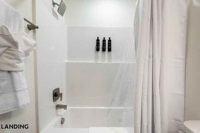 Foto del edificio - 3164 Mulberry Blvd