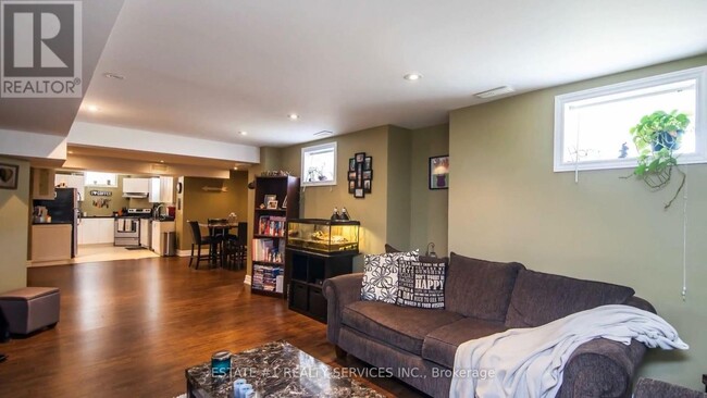 Building Photo - 47 Beacon Hill Dr