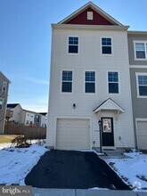 Building Photo - 113 Gristmill Ct