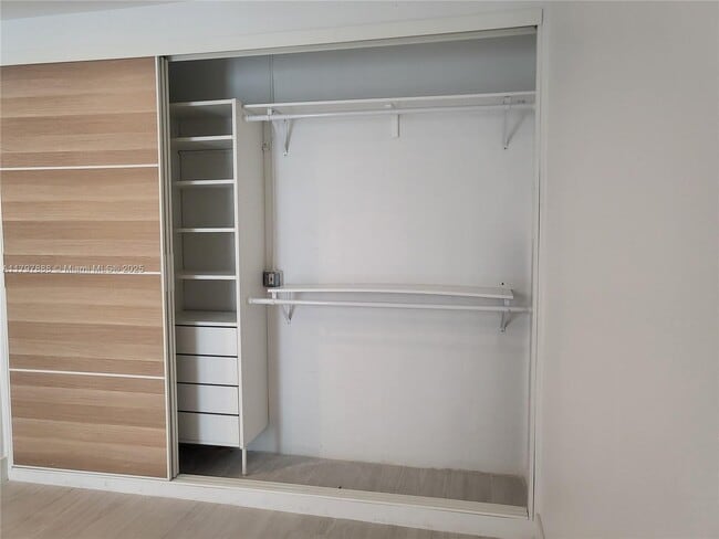 Foto del edificio - 5512 SW 57th Pl