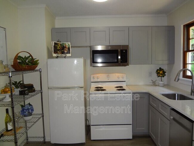 Foto del edificio - 432 S Greensboro St