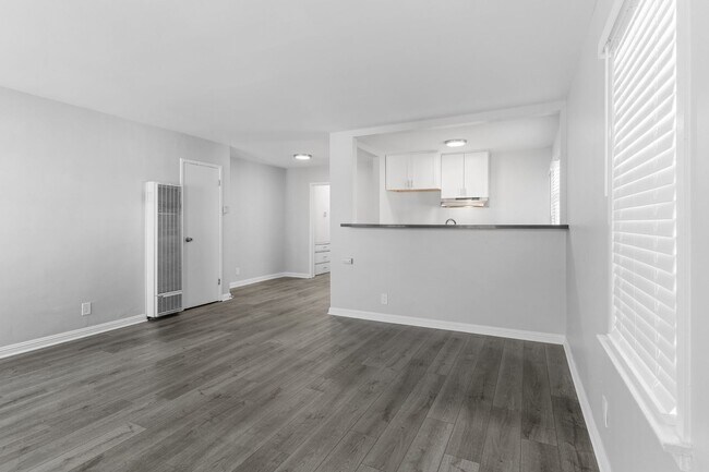 Foto del edificio - 935 N Washington Pl