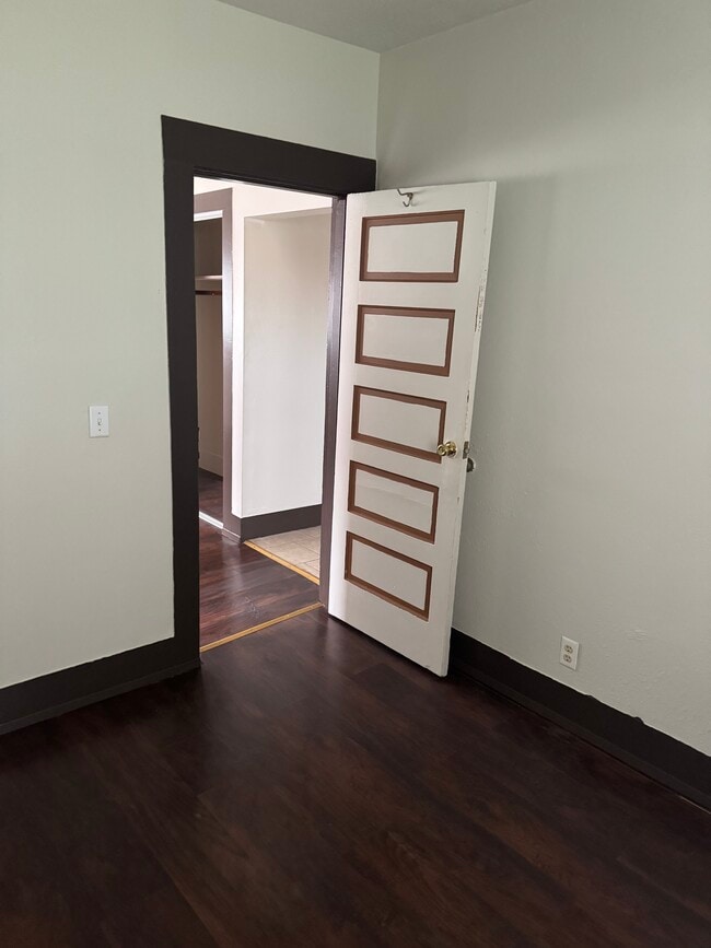 Building Photo - 12 D St NW