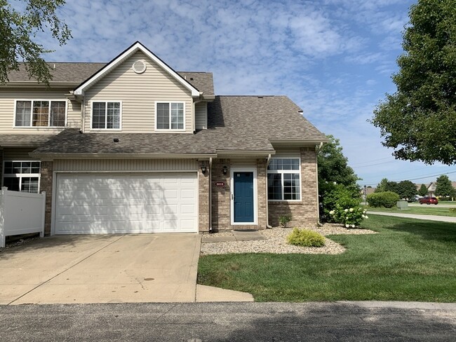 Building Photo - Awesome Condo in Franklin Township!