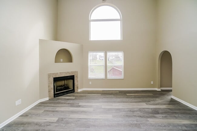 Building Photo - 208 N Bend Dr