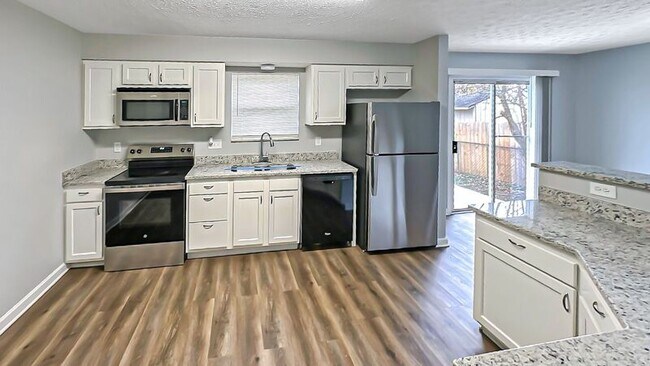 Building Photo - 2254 Golden Leaf Ln