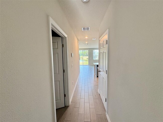 Building Photo - 744 Legacy Dr