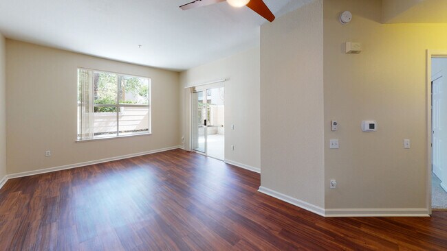 Interior Photo - Almaden Lake Village