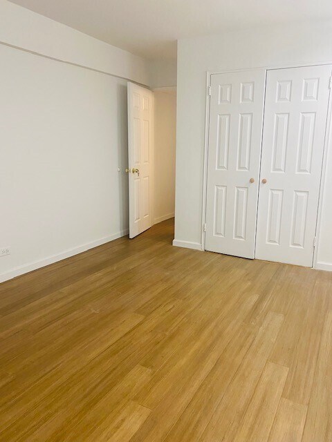 Building Photo - 141 E 55th St