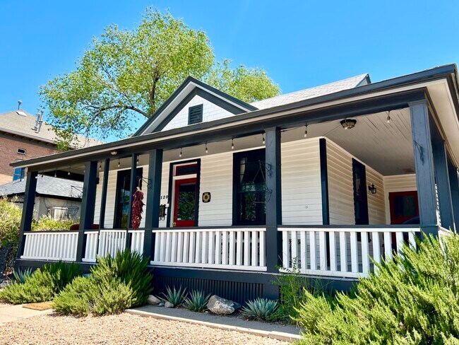 Foto del edificio - 120 Arno St SE