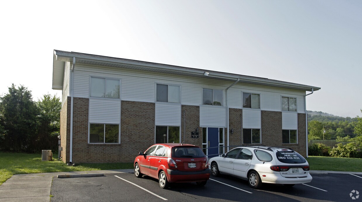 Building Photo - Bicentennial Apartments