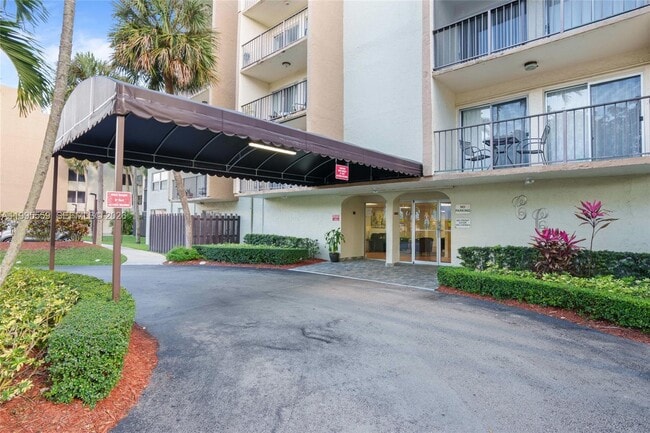Foto del edificio - 14250 SW 62nd St