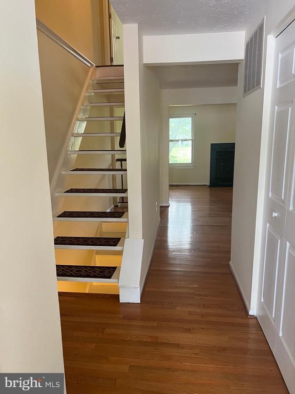 Building Photo - 7552 Rain Flower Way