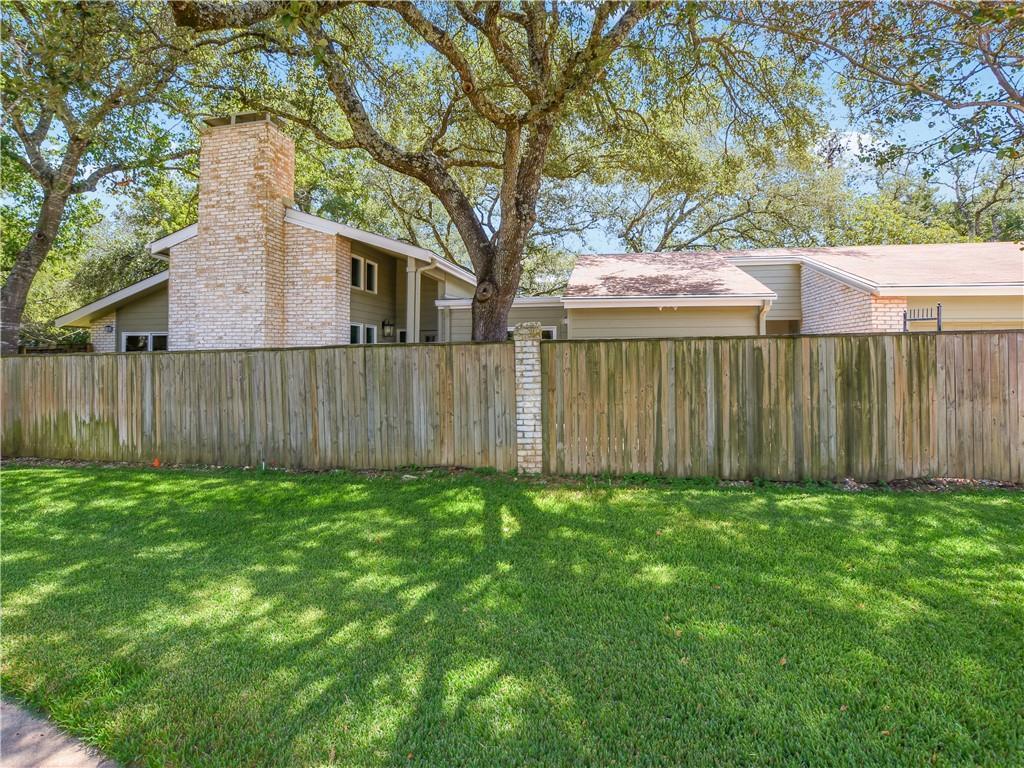 Primary Photo - 4111 Ridgeline Dr