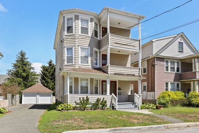 Foto del edificio - 44 Churchill St