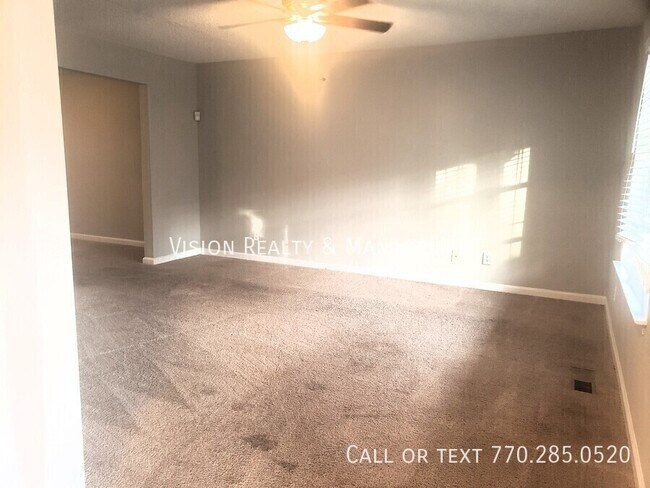 Foto del edificio - 229 Bainbridge Cir