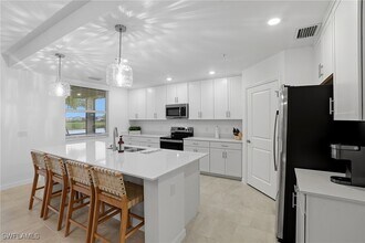 Building Photo - 5667 Melbourne Ct Building Photo - 5667 Melbourne Ct