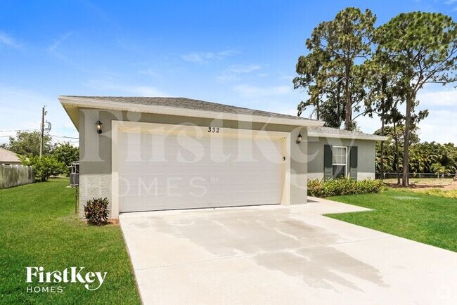 Building Photo - 332 NW La Playa St
