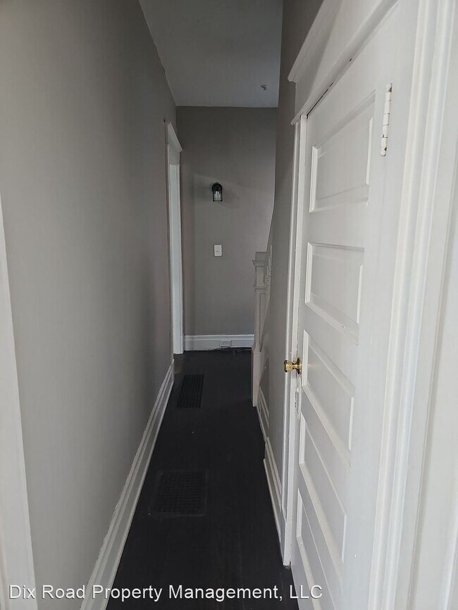 Foto del edificio - 4 br, 1.5 bath House - 774 Wells Street,