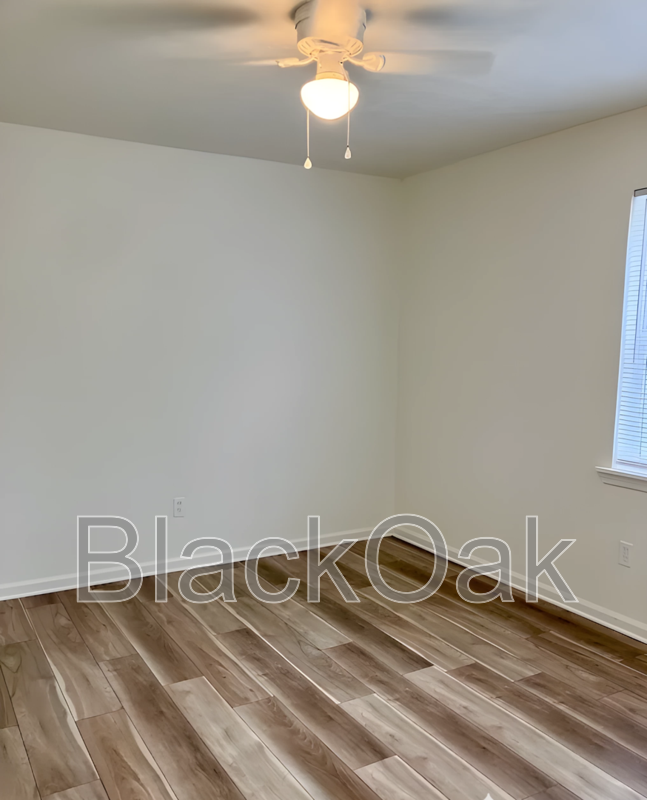 Foto del edificio - 745 Perryville St