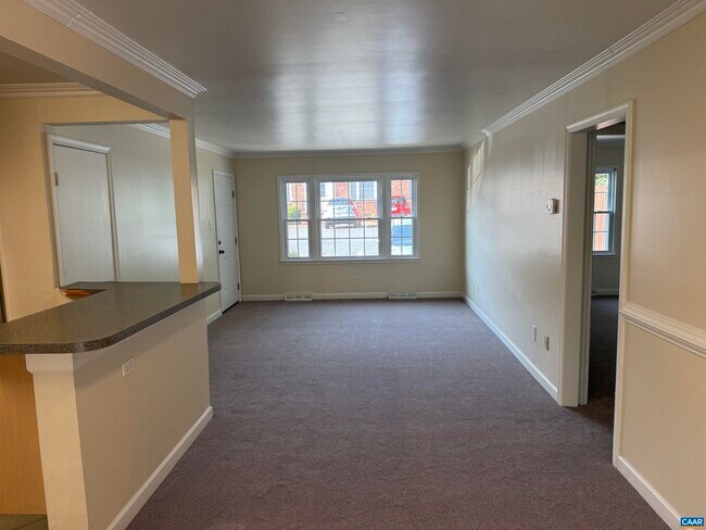 Building Photo - 111 Hessian Hills Ridge