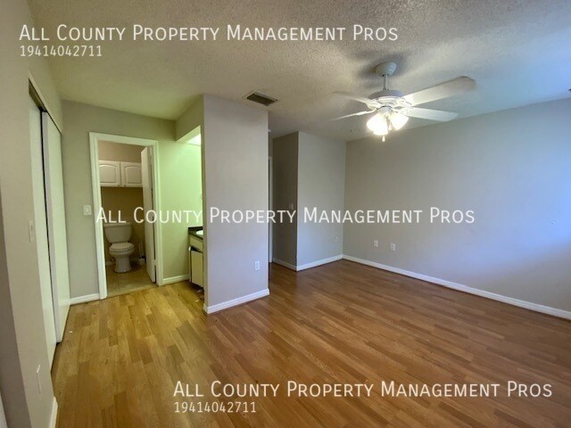 Building Photo - 3 Bedroom AND 1 Office Room, 2.5 bath, nex...