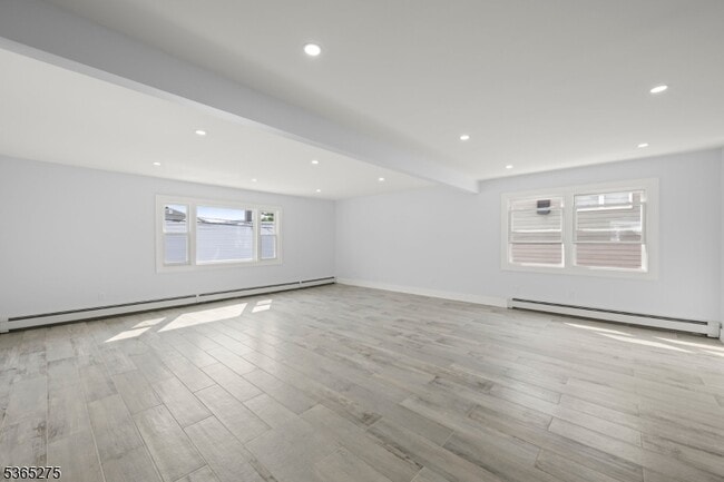 Building Photo - 20 Geyer St