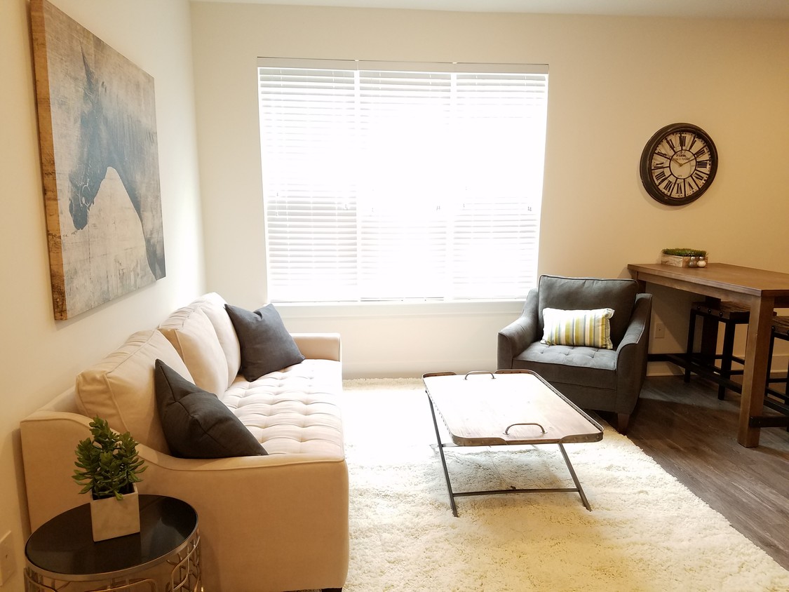 Mayfair West End Apartments in Nashville, TN