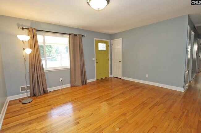 Foto del edificio - 1125 S Kilbourne Rd