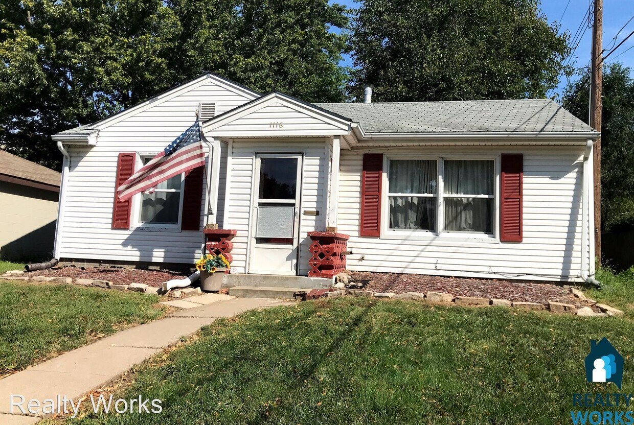 2 br, 1 bath House 1116 Stillwater House Rental in Lincoln, NE