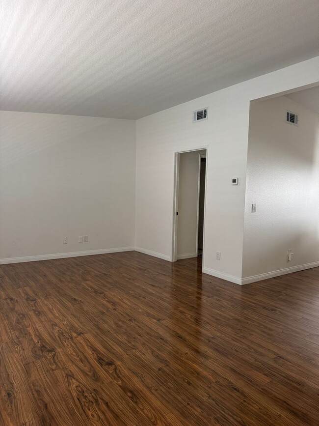 Building Photo - 5250 Bellingham Ave