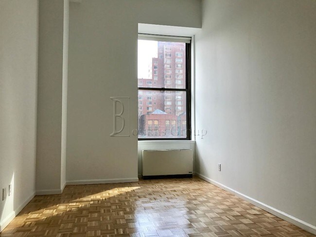 Building Photo - 75 Washington Pl