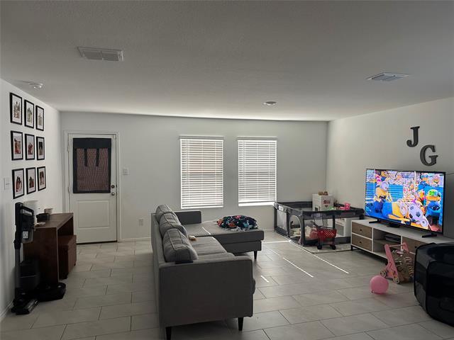 Foto del edificio - 2928 Dora Dr