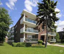 Building Photo - 1053 Don Mills Road