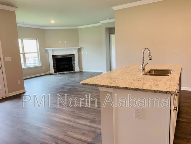 Building Photo - 14170 Lannister Ln
